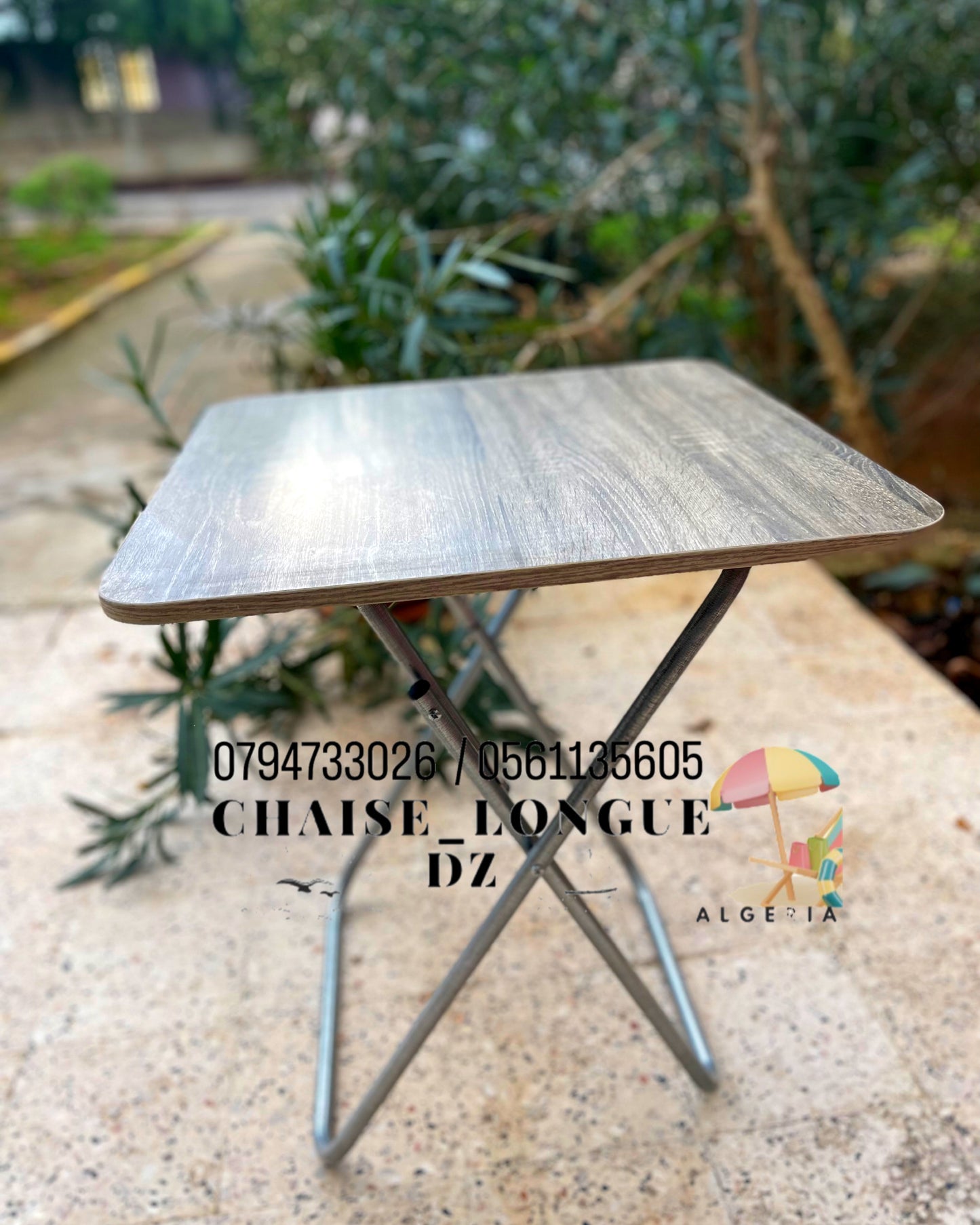 Table Pliante ( bois et acier galvanisé )